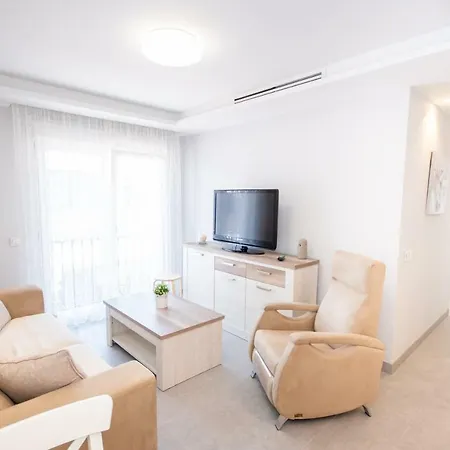Cubo's Tivoli B3 Benalmádena